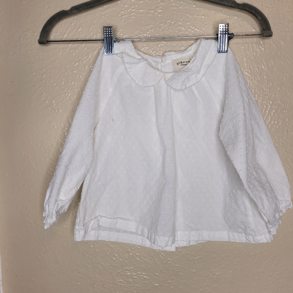 Gil & Niya white top girls long sleeves Collared back buttons